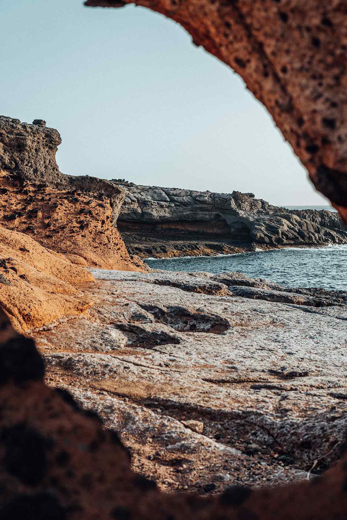 La Casa del Capitán - coastal-rock-arch-view